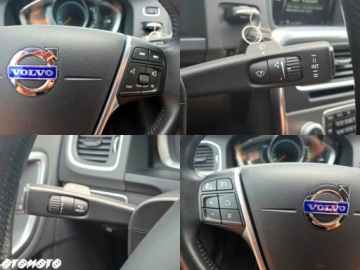 Volvo S60 II Sedan Facelifting 2.0 D4 DRIVE-E 181KM 2015 Volvo S60 Volvo S60 D4 Drive-E Summum 2.0 Diesel 181KM, zdjęcie 26