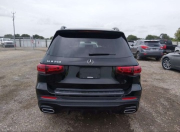 Mercedes GLB SUV 2.0 250 224KM 2023 Mercedes-Benz GLB 2023r., GLB 250, 2L, od ubezpieczalni 2.0 Benzyna 224KM, zdjęcie 5