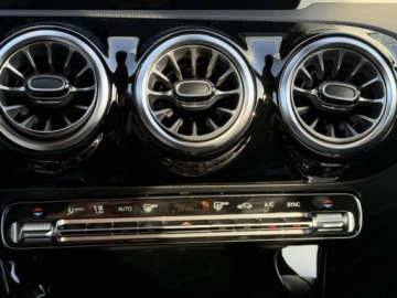 Mercedes Klasa A W177/V177 Hatchback Facelifting 2.0 220 190KM 2025 A Klasa 220 4-Matic AMG Line 2.0 (190KM) 2025, zdjęcie 11