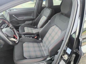Volkswagen Polo VI GTI Facelifting 2.0 TSI 207KM 2023 Volkswagen Polo GTI serwis ASO 2.0TSI 206KM bezwyp. pakiety MatrixLED Virt, zdjęcie 14
