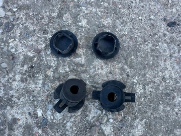 DRŽÁKY CHLADIČŮ ZÁSLEPKY PÁSY PŘEDNÍHO NISSAN 350Z