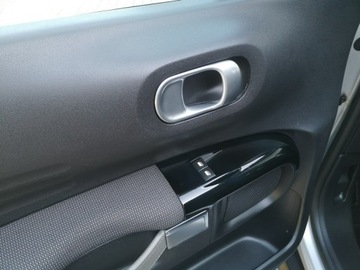 Citroen C4 Cactus Crossover 1.6 BlueHDi 100KM 2017 Citroen C4 Cactus 1.6HDI 100KM Klimatronic Nawi, zdjęcie 9