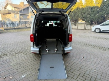Volkswagen Caddy IV Kombi Maxi 2.0 TDI SCR BlueMotion Technology 102KM 2018 Volkswagen Caddy niepełnosprawnych Rampa inwalida, zdjęcie 4