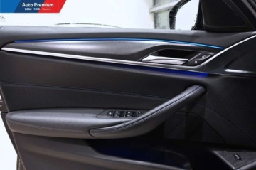 BMW Seria 5 G30-G31 Limuzyna Facelifting 2.0 520d 190KM 2021 BMW Seria 5 520d xDriveFV23Adaptacyjne Reflektory LEDService Inclusive, zdjęcie 9