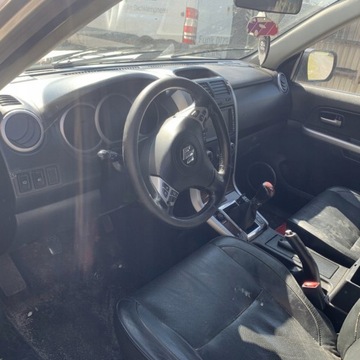 KOKPIT DESKA + AIRBAGY PÁSY KOMPLET ORIGINÁLNÍ SUZUKI GRAND VITARA II 08R