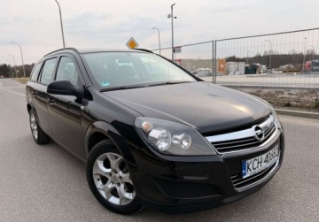 Opel Astra J Sports Tourer 1.6 Twinport ECOTEC 115KM 2010 Opel Astra LIFT 1.6i 115ps Serwisowana BezRdzy Bezwypadkowa Zadbana 1.6, zdjęcie 8