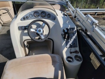 Bentley 2018 Bentley Inny 200 2018 Diesel 115KM, zdjęcie 7