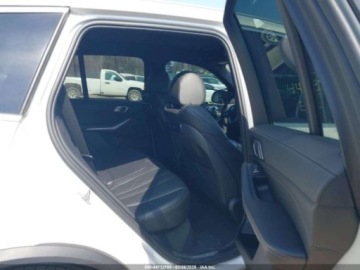 BMW X5 G05 2023 BMW X5 XDRIVE40I, 2023r., 4x4, 3.0L 3.0 Hybryda 335KM, zdjęcie 9