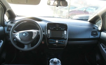 Nissan Leaf I Hatchback 5d Facelifting Elektryczny 109KM 2016 Nissan Leaf Elektryczny 109KM, zdjęcie 10