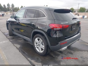 Mercedes GLA II 2022 Mercedes-Benz GLA 2022 r., 2,0 L 250 4MATIC 2.0 Benzyna 221KM, zdjęcie 3