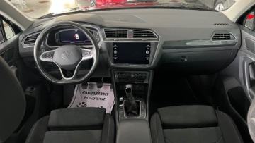 Volkswagen Tiguan II SUV Facelifting 2.0 TDI 150KM 2022 Volkswagen Tiguan Kamera Nawigacja Full LED Elektryczna klapa MOZLIWA ZAMI, zdjęcie 6