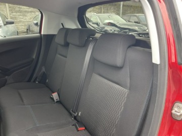 Peugeot 208 I Hatchback 5d Facelifting 1.2 PureTech 82KM 2018 Peugeot 208 Klimatyzacja Kamera, zdjęcie 13