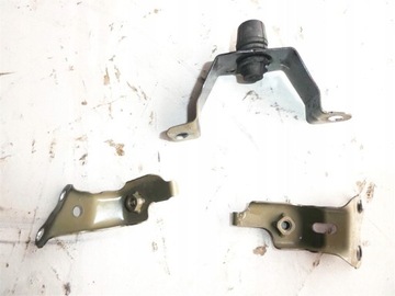 DRŽÁKY BLATNÍKU PŘEDNÍ PRAVÝ HORNÍ HONDA HR-V II