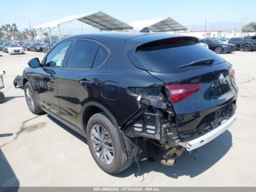 Alfa Romeo Stelvio 2023 Alfa Romeo Stelvio Sprint rwd, 2023r., 2.0L 2.0 Benzyna 280KM, zdjęcie 3