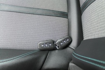 Peugeot 5008 II Crossover Facelifting 1.2 PureTech 130KM 2023 Peugeot 5008 ROK 2023 POJ 1,2 131 KM, zdjęcie 22