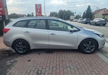 Kia Ceed II Kombi 1.6 GDI 135KM 2014 Kia Ceed 1.6Benzynaniski przebiegBezwypadkowazobacz 1.6 Benzyna 135KM, zdjęcie 6