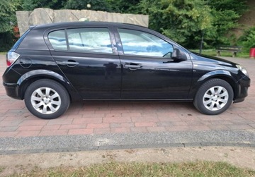 Opel Astra H Hatchback 5d 1.4 TWINPORT ecoFLEX 90KM 2009 Opel Astra Idealny stan 1.4 Benzyna 90KM, zdjęcie 5