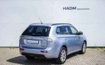 Mitsubishi Outlander III 2013 Mitsubishi Outlander Mitsubishi Outlander III 2.0 Plug-In Hybrid 224KM 2.0, zdjęcie 7