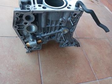 BLOK MOTORU MERCEDES 1,8 KOMPRESOR R2710101405