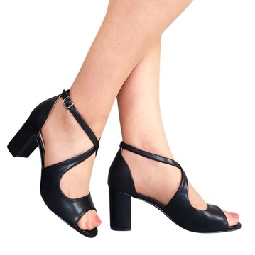 Czarne Perłowe Buty Czółenka Na 7 Cm Słupku Skrzyżowane Paseczki 39