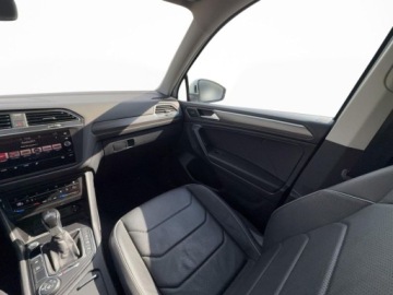 Volkswagen Tiguan Allspace SUV Facelifting 2.0 TSI 245KM 2022 Volkswagen Tiguan Allspace Allspace 2.0 TSI 4Motion DSG 245 KM Gwarancja, zdjęcie 28