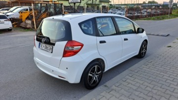Honda Jazz III 1.2 i-VTEC 90KM 2011 HONDA JAZZ 1.2 Base Bezwypadkowa, zdjęcie 3