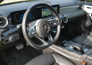 Mercedes CLA C118/X118 2023 Mercedes CLA 250e 218 AMG Night Skóra Webasto Keyles Kamera Led Carplay LKA, zdjęcie 21