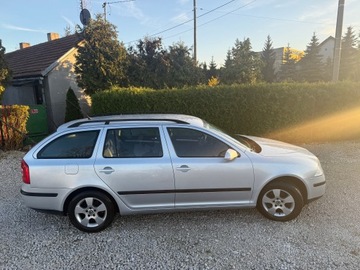 Skoda Octavia II 2009 SKODA OCTAVIA 1.6 Mpi Klimatronik Podgrzewane przednie i tylnie siedze, zdjęcie 2