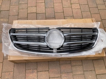 GRILL MERCEDES V KLASA AMG W447 ORYGINAŁ A4478880223 CHROM DO KAMERA RADAR