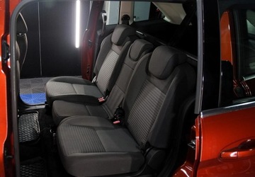 Ford C-MAX II Grand C-MAX Facelifting 1.0 EcoBoost 125KM 2016 Ford Grand C-MAX Grand C-MAX - Klima _ Drzwi przesuwne _ Benzyna 125KM, zdjęcie 6