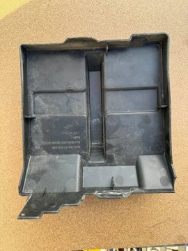 КРЫШКА БЛОКА ПРЕДОХРАНИТЕЛЕЙ RENAULT TRAFIC 8200490003