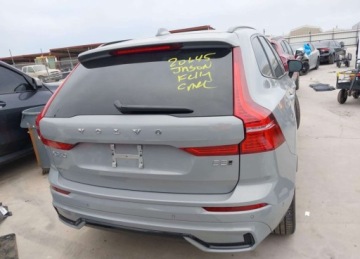 Volvo XC60 II 2024 Volvo XC 60 2024r., B5 Ultimate Dark Theme, 2L, od ubezpieczalni 2.0 250KM, zdjęcie 8