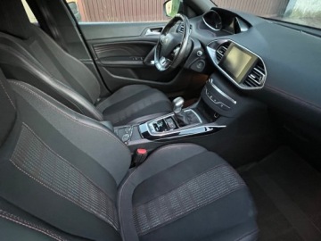 Peugeot 308 II SW 1.2 PureTech 130KM 2017 Peugeot 308 GT-line130KM automat, zdjęcie 6