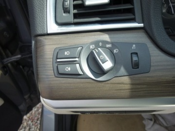 BMW Seria 5 F10-F11 Gran Turismo 530d 245KM 2011 BMW 530 xDrive GT, zdjęcie 28