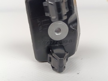 КРЕПЛЕНИЕ ПЕРЕДНЕГО КРЫЛА TESLA МОДЕЛЬ Y ВЕРХНЕЕ ЛЕВОЕ 1493772-00-B