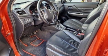 Mitsubishi L200 VI 2.2 Diesel 150KM 2019 Mitsubishi L200 Aut. 4x4 Super Select Instyle, I wl. polski salon, serwis, zdjęcie 12