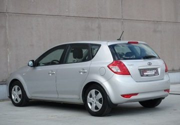 Kia Ceed I Hatchback 5d Facelifting 1.6 CRDi VGT 115KM 2012 Kia Cee&#039;d 1.6, zdjęcie 7