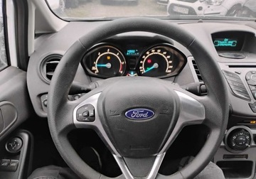 Ford Fiesta VII Hatchback 3d Facelifting 1.5 TDCi 75KM 2016 Ford Fiesta 2016r, 1.5 TDCI. Lekko uszkodzony prawy przod. Jezdzi 1.5, zdjęcie 10