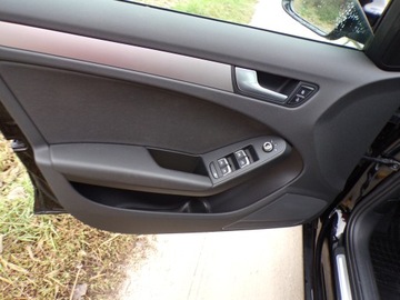 Audi A4 B8 Avant Facelifting 2.0 TDI 143KM 2012 AUDI A4 KOMBI 2.0 TDI 143 KM Z NIEMIEC ZAREJESTROWANA ZAMIANA, zdjęcie 12