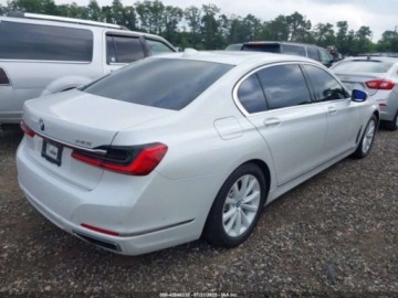 BMW Seria 7 G11-G12 2021 BMW Seria 7 2021 BMW 7 Series 740i xDrive Sedan 3.0 Benzyna 335KM, zdjęcie 4