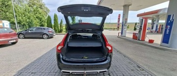 Volvo V60 I 2013 Volvo V60 Volvo V60 D6 AWD Plug-in Hybrid Summum 2.4 Hybryda Plug-in 220KM, zdjęcie 26