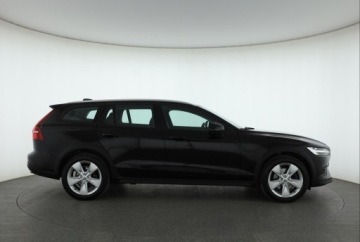 Volvo V60 II  2021 Volvo V60 Cross Country B4 2.0 AWD, 194 KM, 4X4, zdjęcie 5