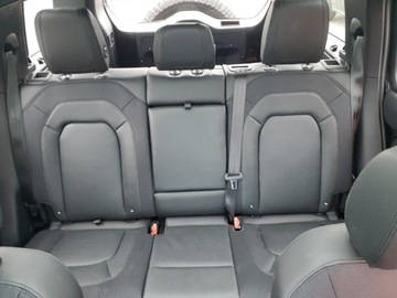 Land Rover Defender IV (L663) 2024 Land Rover Defender 110 X-Dynamic SE 2024 3.0l 3.0 Benzyna 395KM, zdjęcie 10