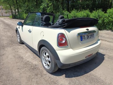 Mini Mini R56 Hatchback Facelifting 1.6 122KM 2013 MINI Cooper Mini Cooper Cabrio 2013r 1.6 benzyna 1.6 Benzyna 122KM, zdjęcie 3