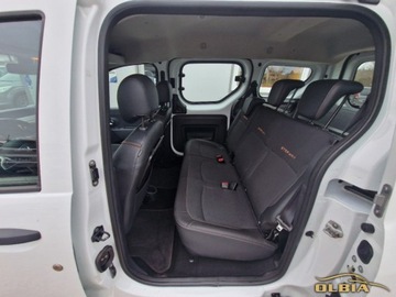 Dacia Dokker Mikrovan Facelifting 1.2 TCe 115KM 2017 Dacia Dokker Nawigacja Czujniki Parkowania Hak 5-osobowy 1.2 Benzyna, zdjęcie 14