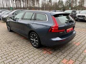 Volvo V60 II  Kombi 2.0 D3 150KM 2020 Volvo V60 2.0 D3 150 KM Skóry Kamera Hak FV23%, zdjęcie 5