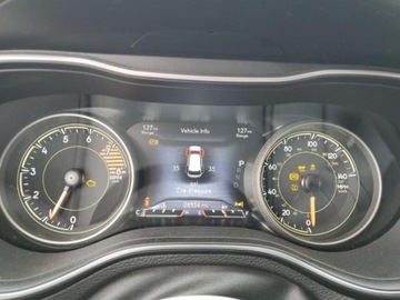 Jeep Cherokee V 2022 Jeep Cherokee 2022 Jeep Cherokee Trailhawk 3.2 Benzyna 271KM, zdjęcie 8