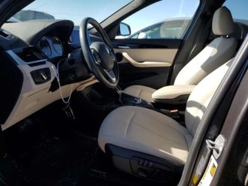 BMW X1 U11 2022 BMW X1 2022, 2.0L, 4x4, po gradobiciu 2.0 Benzyna 228KM, zdjęcie 7