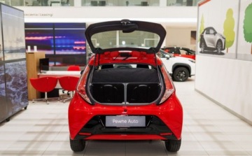 Toyota Aygo II Hatchback 5d 1.0 VVT-i 69KM 2017 Toyota Aygo 1.0 VVT-i X-play Benzyna 69KM, zdjęcie 13