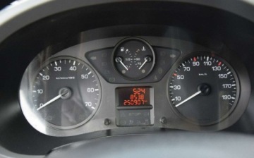 Peugeot Partner I 1.6 HDi 75KM 2011 Peugeot Partner 1..6 HDI Berlingo 5-Osobowy Bez Korozji Oryginal lakier Sp, zdjęcie 18